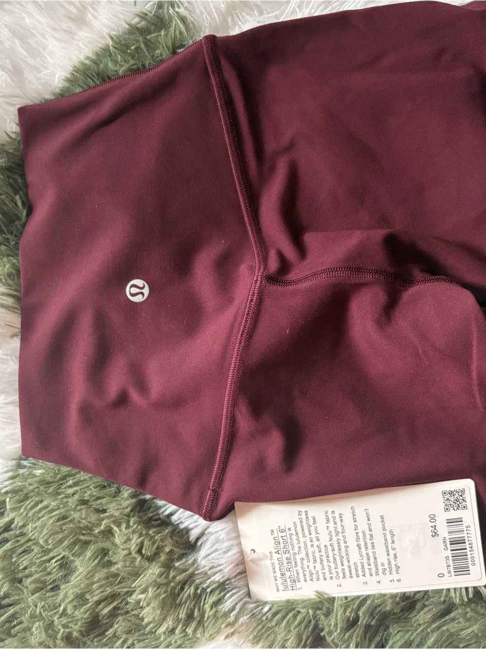 Lululemon align high rise shorts 6 inch plum - Picture 2 of 2